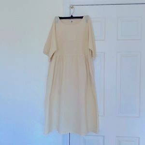 Beautiful linen dress, NWTs!